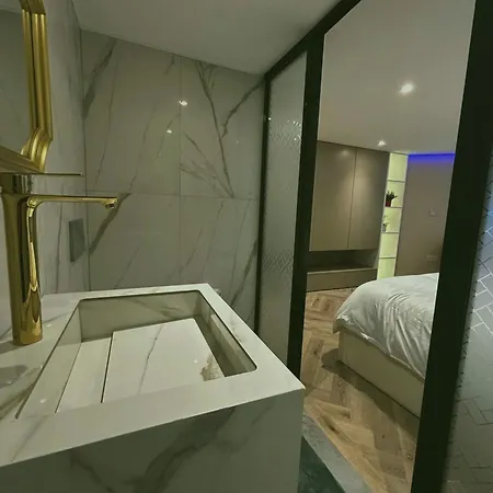 Apartment 4 Bedrooms Frankfurt Frankfurt am Main